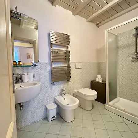 Appartamento L'insolita 28 By Florencehospitality Com Firenze