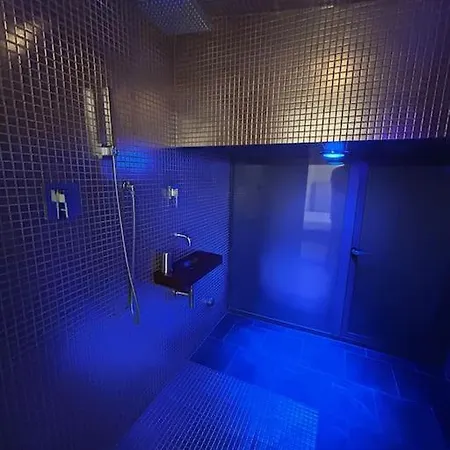 L'insolita 28 By Florencehospitality Com Appartamento