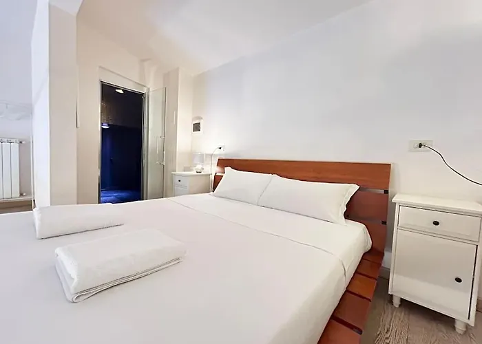 L'insolita 28 By Florencehospitality Com Apartmán